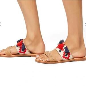Soludos size 8.5 Women's Tan and Red Tassel Sandals